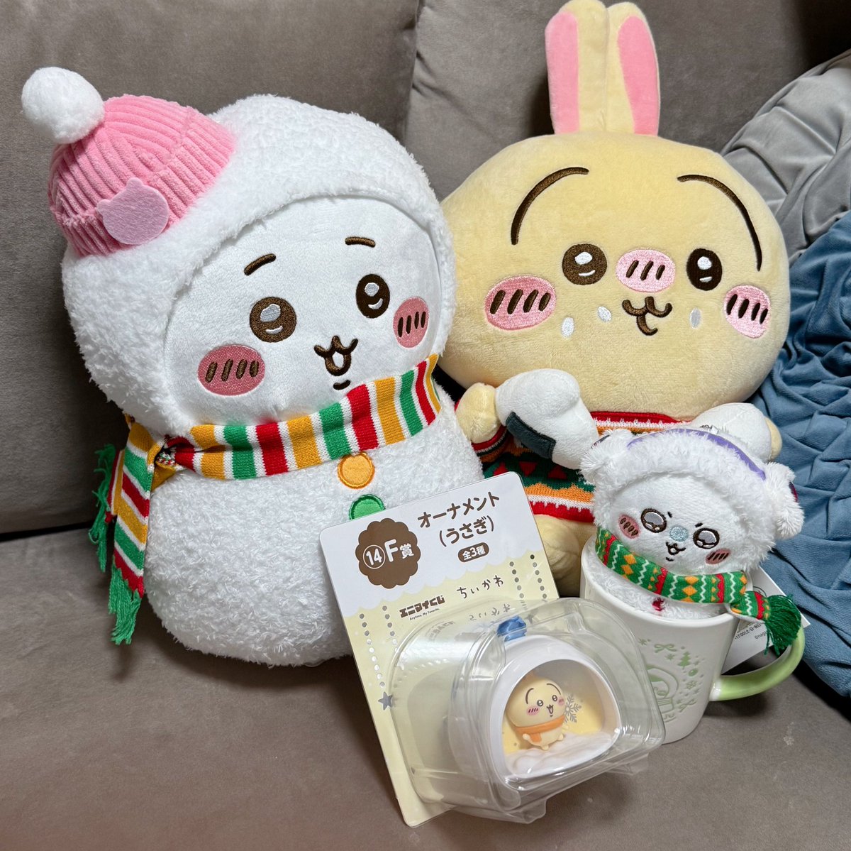 ちいかわエニマイくじ5回引いたらA賞出た…❕ 去年のうさぎと並べたの