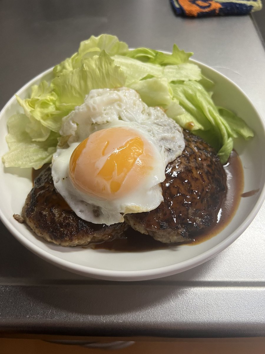 To_mas13's tweet photo. 今日はハンバーグ https://t.co/AAI3kZKUDq