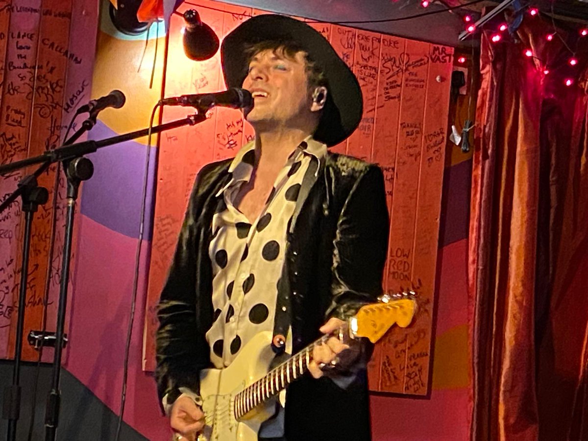 Adrian Goldberg tweet media