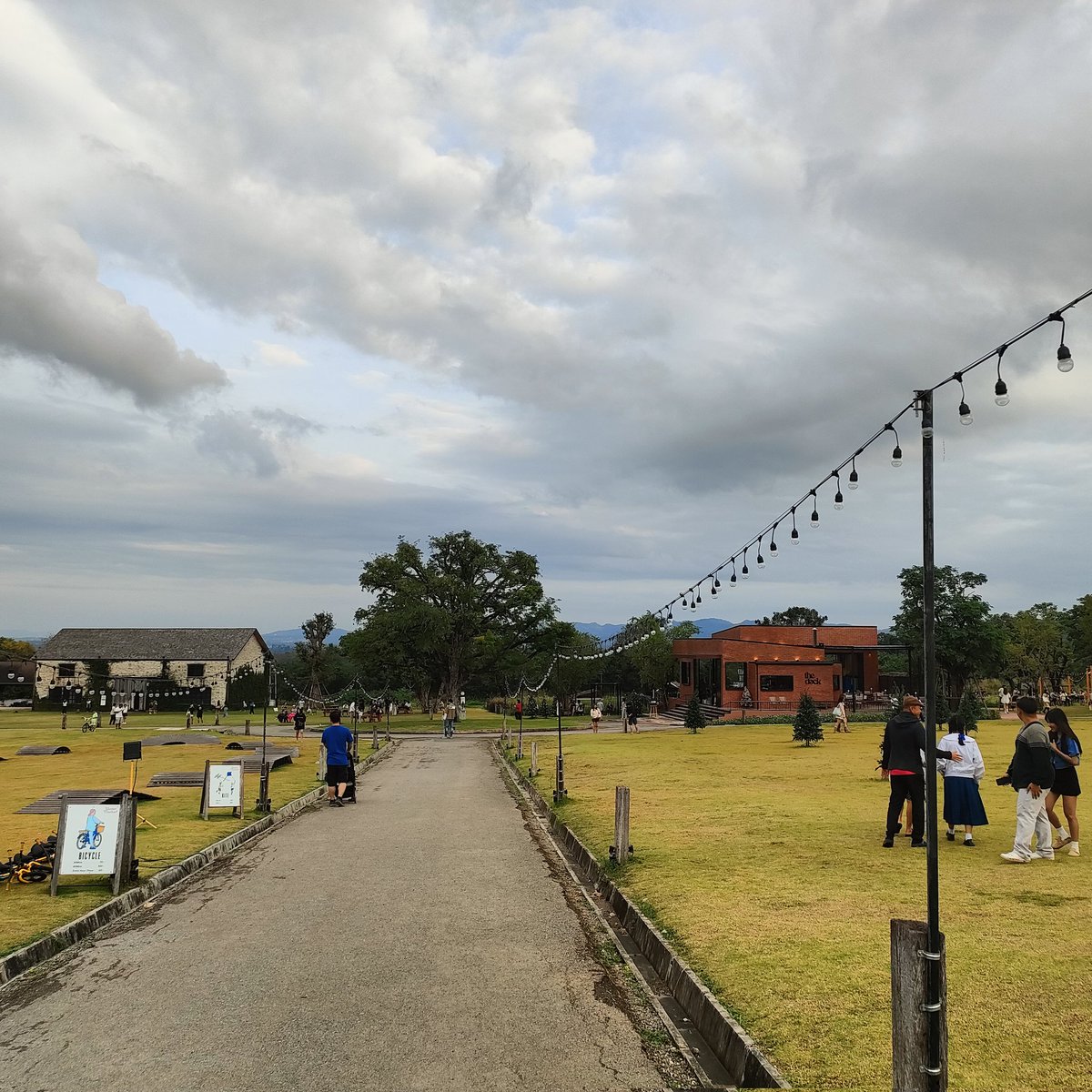 TheBlackWolf (PoLin) (@minefriendly_st) on Twitter photo 