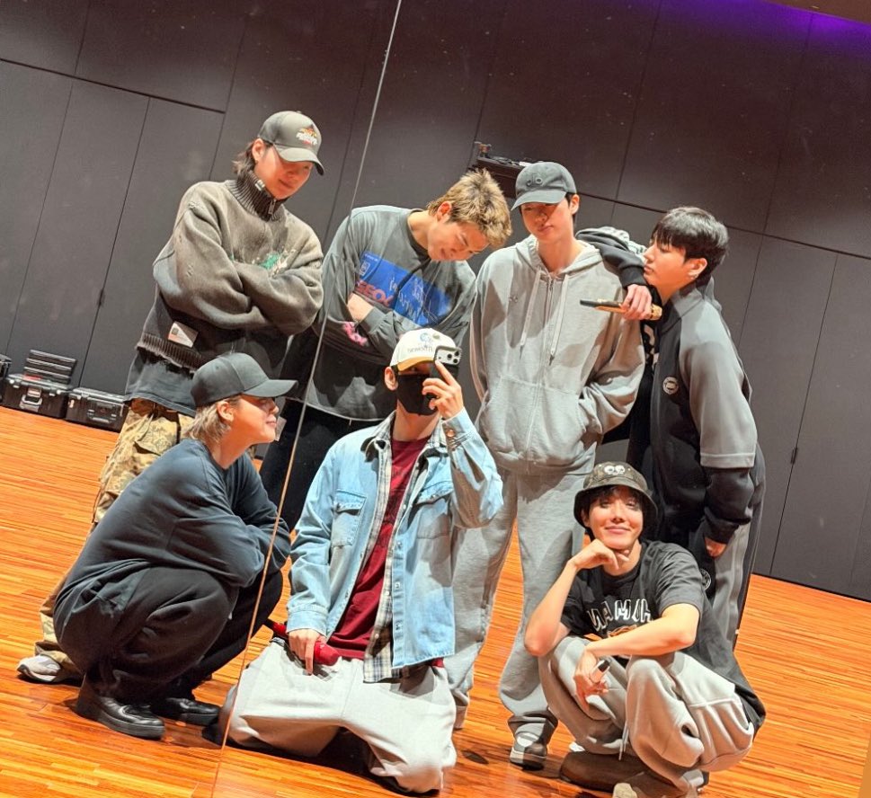 thvchapters's tweet image. BTS!! BTS!! BTS!!