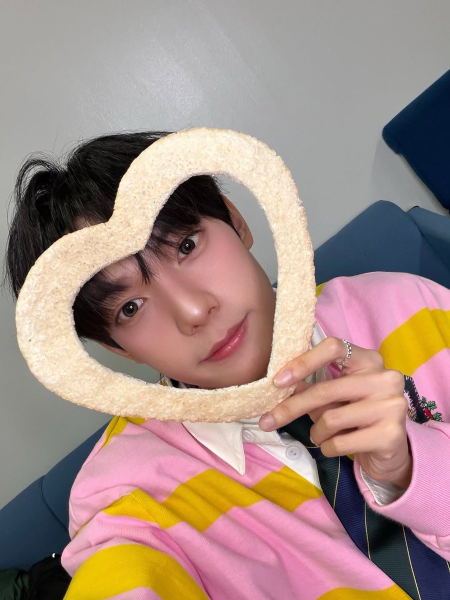 ︎ ︎ ︎ tweet media