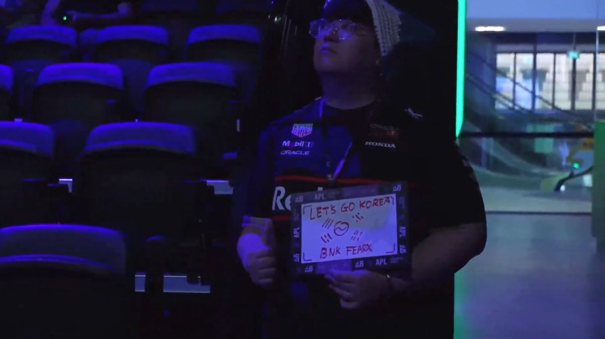 BNK FEARX 호주 유일 원정 응원단 ㄷㄷ
<a href="/mingoran_/">EP | MinGoran 🐷</a>