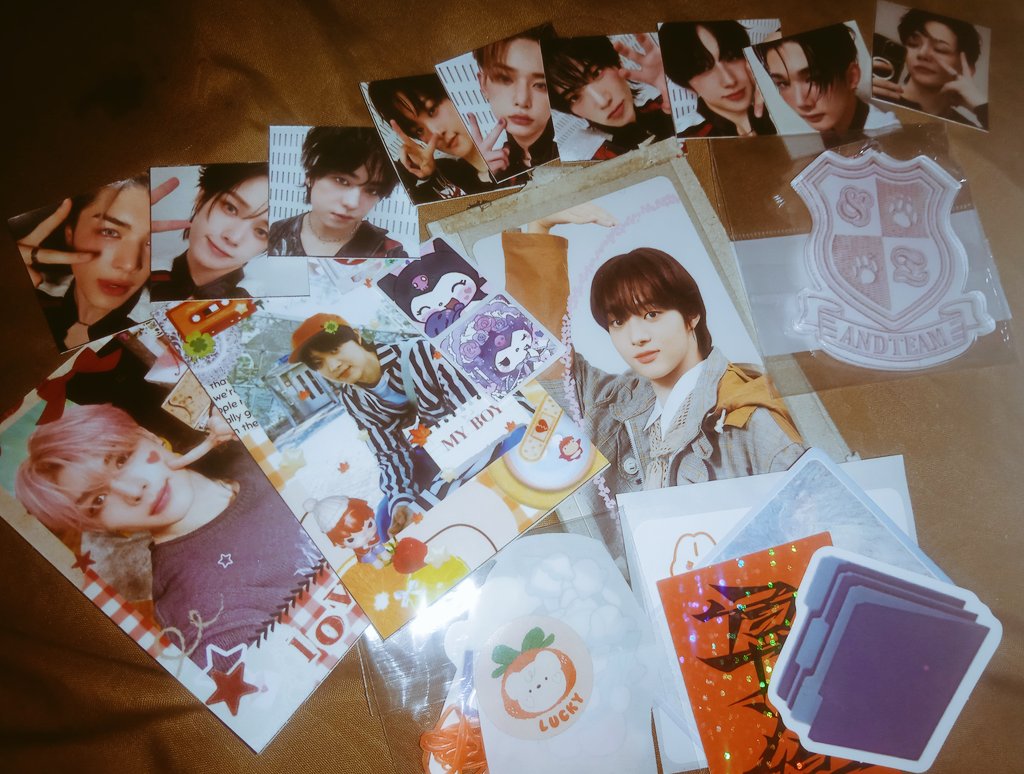 princessponyou's tweet photo. its finally arrived! ^_^ thankyou so much kakk karena sudah ngadain GA nyaa, didnt expect hadiahnyaa sebanyak ini 🤯🤯 suka bgt!! once again tysm kak! 🤍🤍🤍 @jukyusunricna https://t.co/l7xCHkCN91