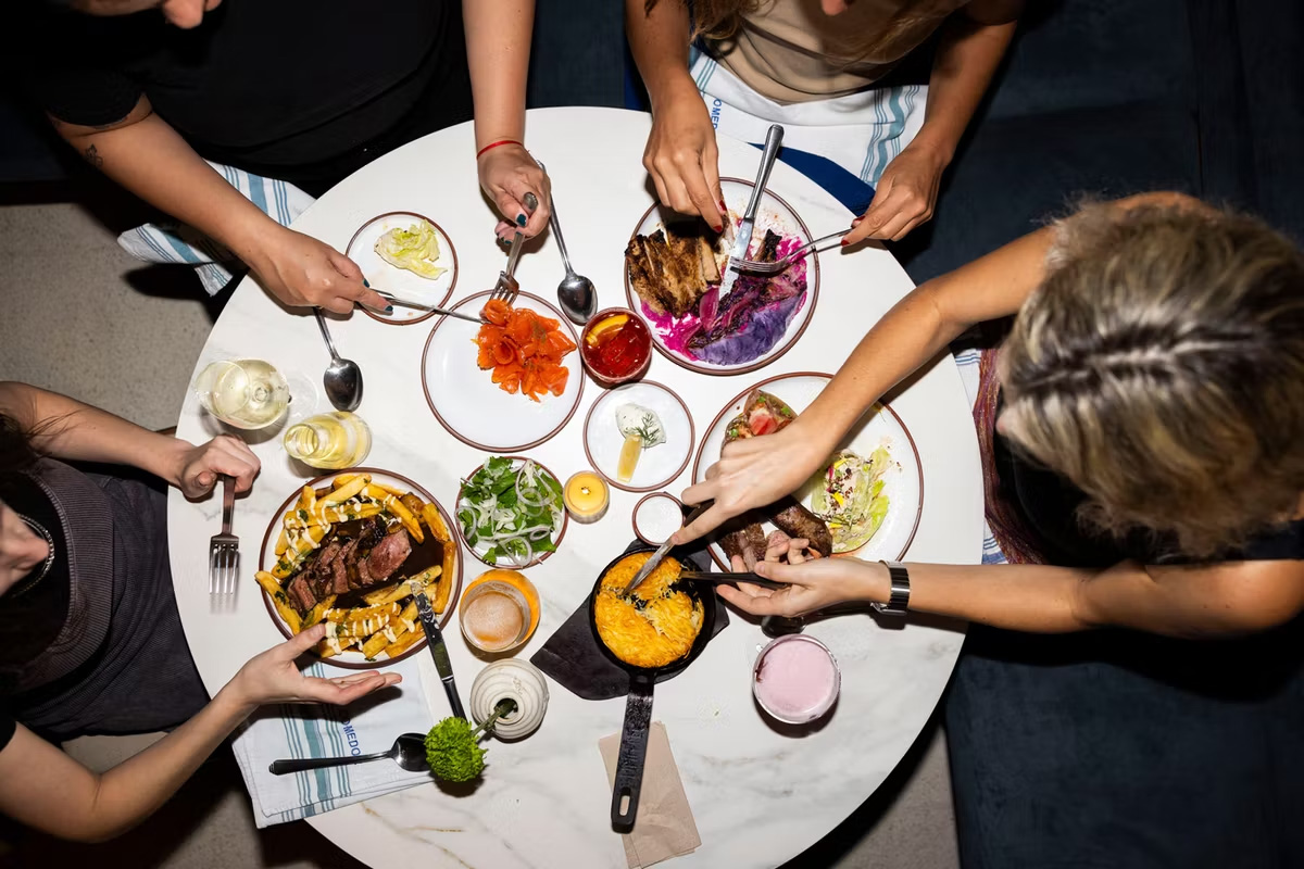 Etheria Magazine tweet media