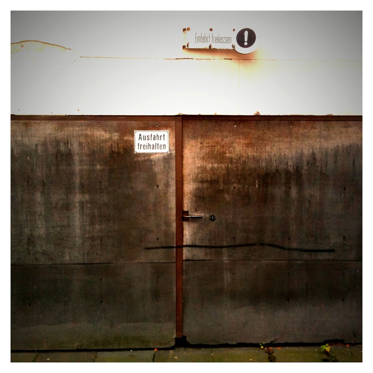 unityofmulti's tweet image. &quot;Keep exit clear - Leave entrance free!&quot;
Early iPhone photography today 16 years ago.