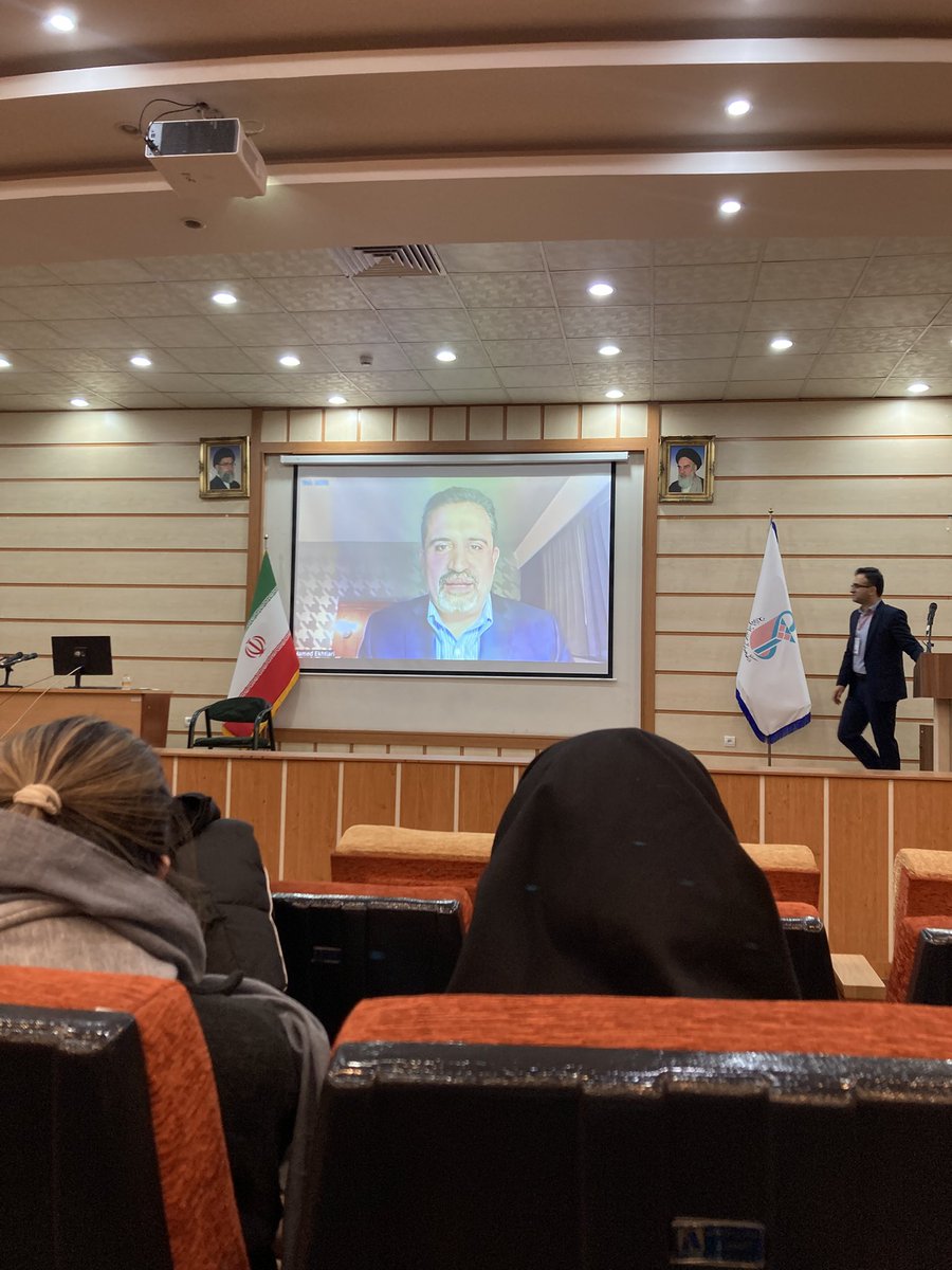 Rosegolenazam's tweet photo. مورد علاقه ترین کنگره ی‌ من🥰🤩✨
چهاردهمین کنگره ی علوم اعصاب پایه و بالینی
تجربه ی خیلی شیرین و آموزنده ای بود و افتخار اینو داشتم تا از تجربیات خیلی از اساتید بهره مند بشم.
#bcnc
#bcnc14 https://t.co/BRfvagzI5O