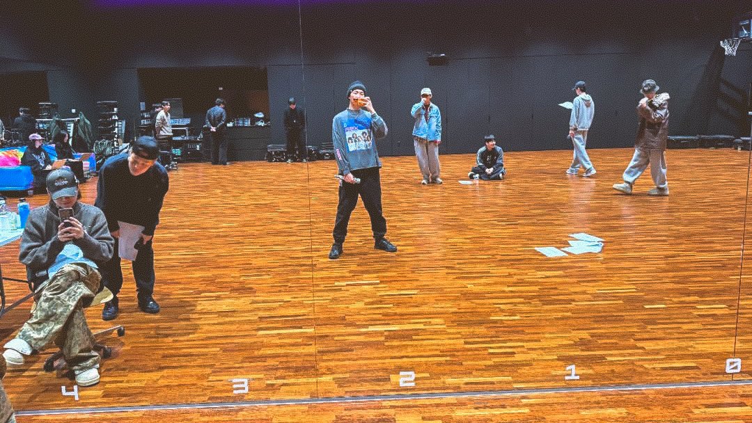 thvdiaries's tweet image. 7.