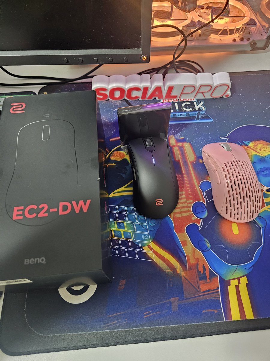 kekO ツ tweet media