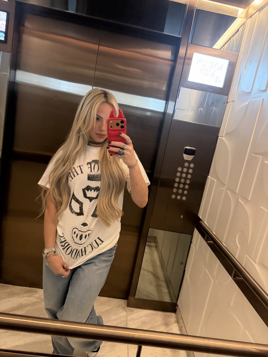 LIV Morgan tweet media