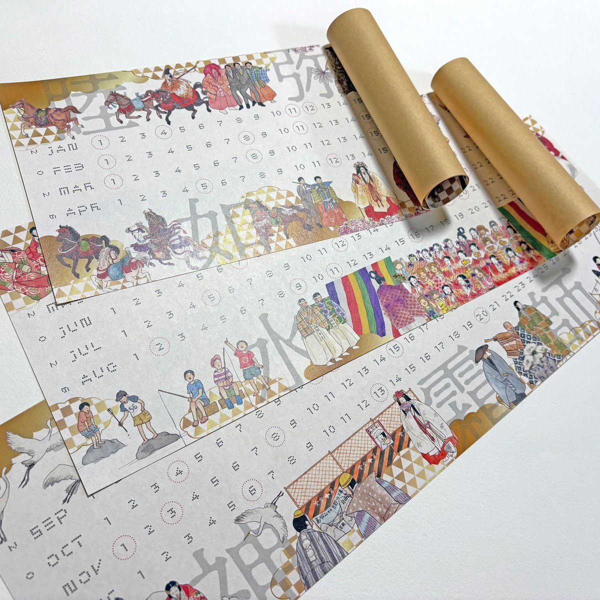 ofispace's tweet image. 今年のカレンダーはBOX入り❗️

【セット内容】
・2026年巻物風カレンダー
・弁慶アクリルスタンド
・安宅ステッカー×3種

カレンダーと「安宅の関通行止めです！」のイラストグッズを入れたスペシャルBOXです👷‍♂️

space-noh.com/items/125353608