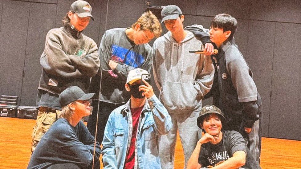 thvdiaries's tweet image. 7.