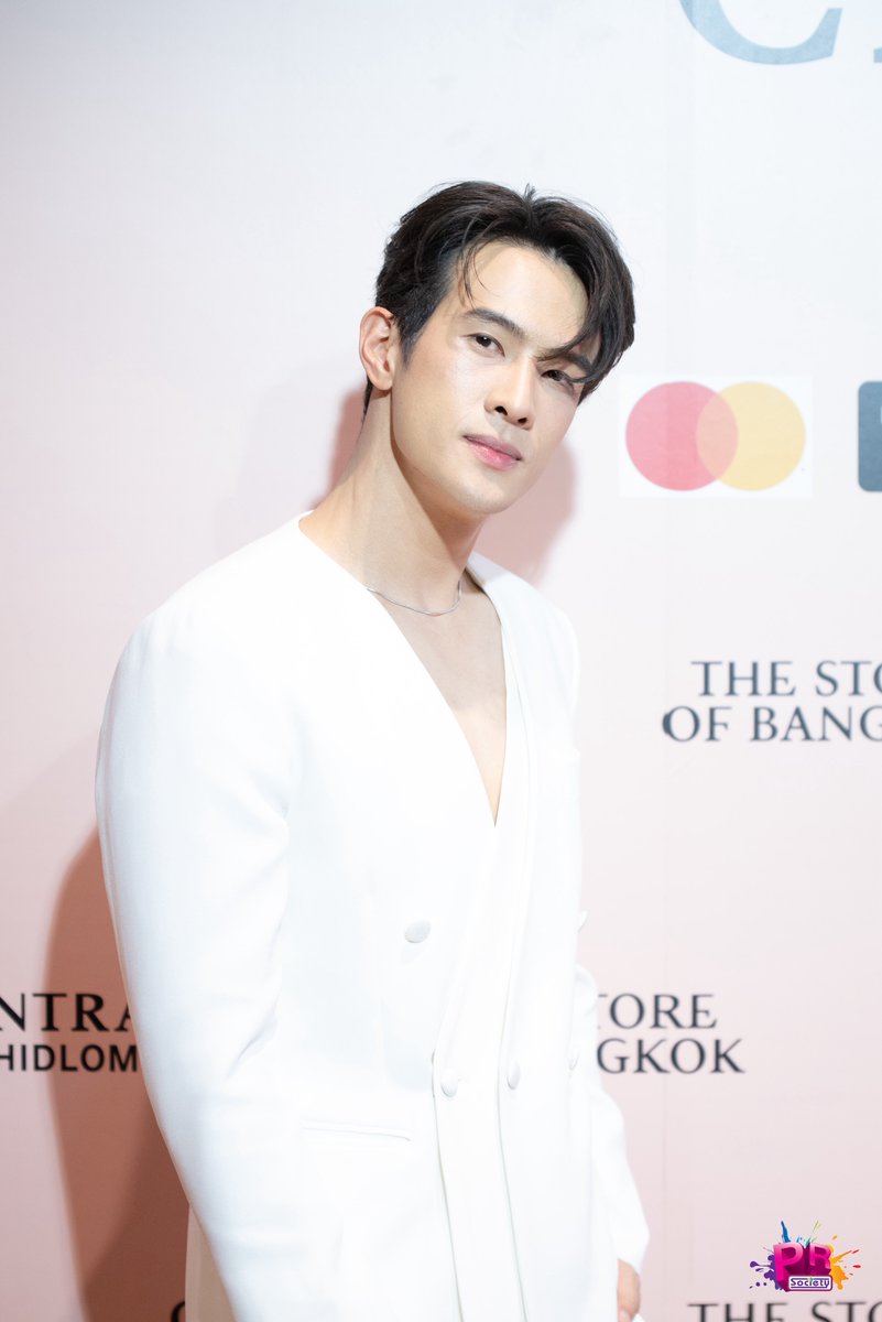 PRSocietyNews's tweet image. พี่พระเอกก็มาค้าบ~ “เจมส์ มาร์” ร่วมงาน “Central Chidlom Every Moment With You”

#jamesma 
#CitizenofChidlom 
#CentralChidlom 
#EveryMomentWithYou