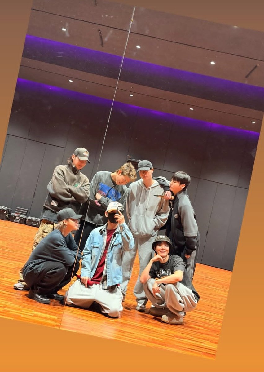 Kim Namjoon,  Kim Seokjin, Min Yoongi, Jung Hoseok, Park Jimin, Kim Taehyung, Jeon Jungkook 💜 BTS! Be very scared music and entertainment industry! THE KINGS ARE BACK! #BTS #BTSArmy #APOBANGPO