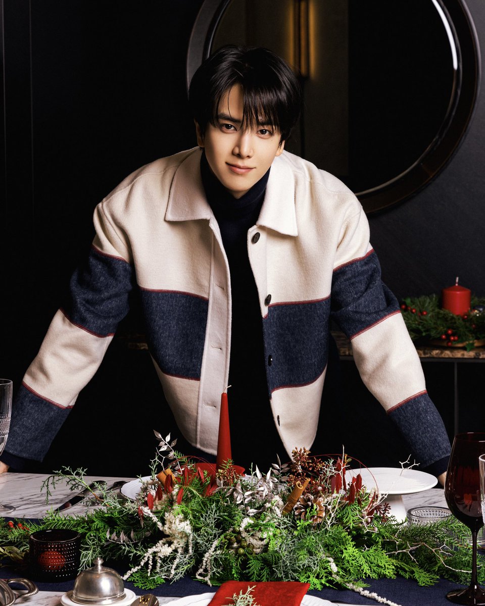 TommyHilfiger's tweet photo. getting cozy for the season with our Tommy family https://t.co/cKHqXCUFu1