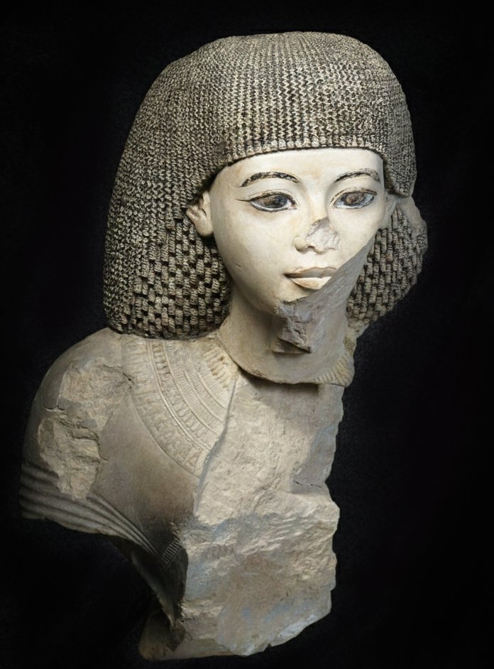 egyptomuseum's tweet photo. Fragmentary painted limestone bust of the Royal Scribe, Méniou, c. 1390-1352 B.C.

▫ The figure of Méniou rests upon a pillar, erected at the back of the statue, with a funerary formula inscribed in hieroglyphs;

“Your flesh will be firm, and you will live, O’ Royal Scribe the righteous, Méniou the beloved of the king[…] You will walk on the Earth, without meeting any opponents[…]”

“During the feast of the Great Offering, You will offer lettuce as well as[…] You will be acquitted against your enemies[…] The other world will welcome you, It will hide your body, O’ Royal Scribe, the righteous.”

Musée du Louvre. E 11519

Read more: https://t.co/kDC5AgKv1Y