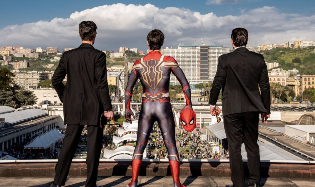 Napolike tweet media