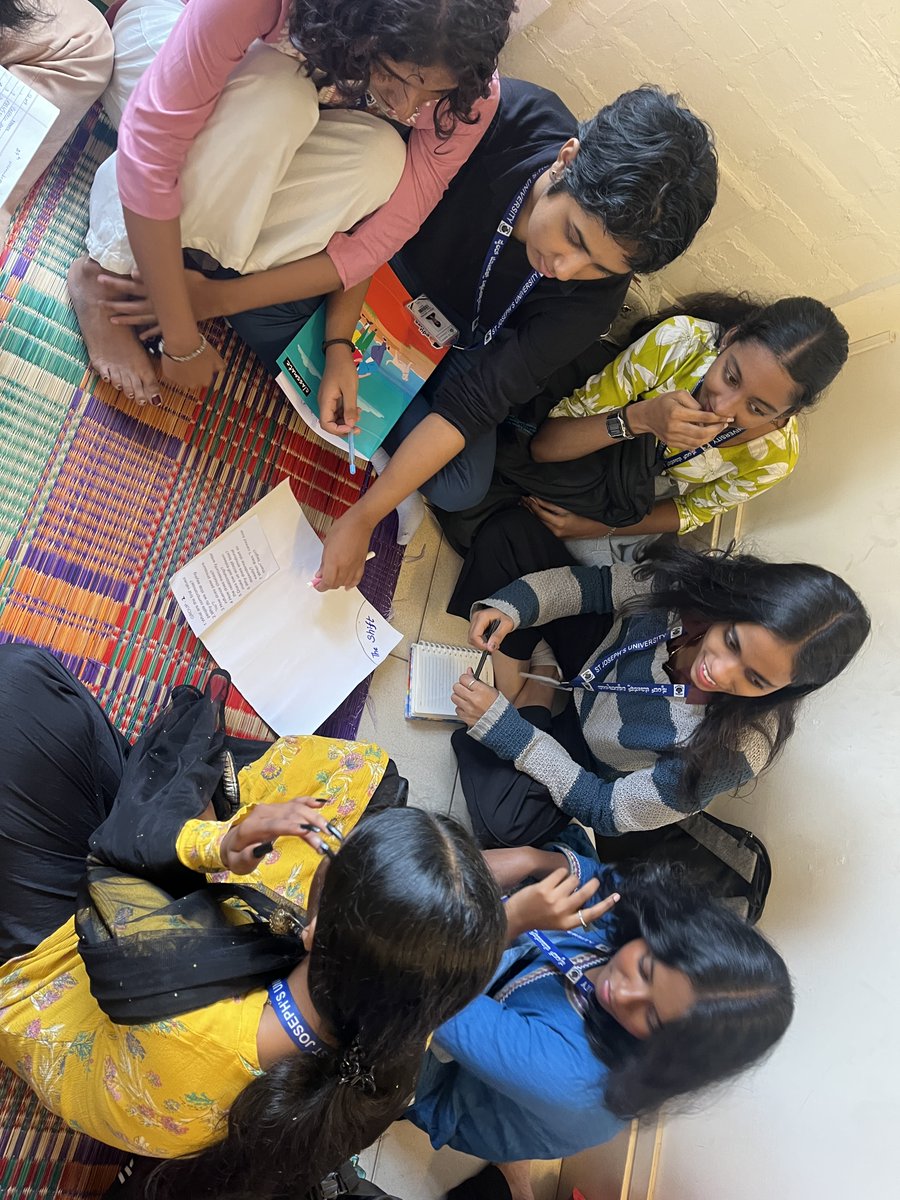 awekshatrust's tweet photo. The session reinforced the role of informed and empathetic social workers who can advocate effectively for survivors’ rights, ensure timely interventions, and contribute to systemic reform.
#AwekshaWomensTrust #GenderBasedViolence #BurnsCare #DomesticViolence <7/7> https://t.co/a8bReecfbW