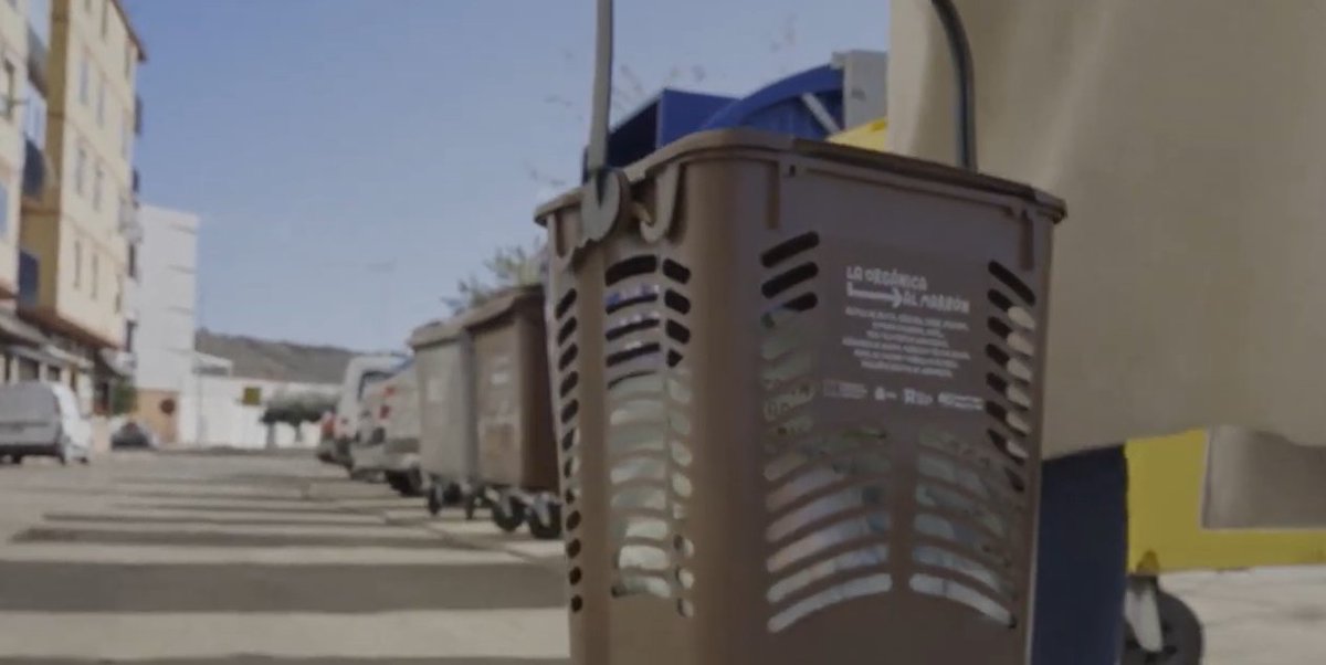 ♻️El proyecto #LaOrgánicaalMarrón para la mejora de la recogida separa de biorresiduos en La Rioja destacado por <a href="/mitecogob/">Transición Ecológica y Reto Demográfico</a> por contribuir a alcanzar los objetivos europeos para España en gestión de #residuos
 #nextgenerationeu 

👉<a href="/LaRiojaRecicla/">La Rioja Recicla</a> 

🔴youtube.com/watch?v=572dod…