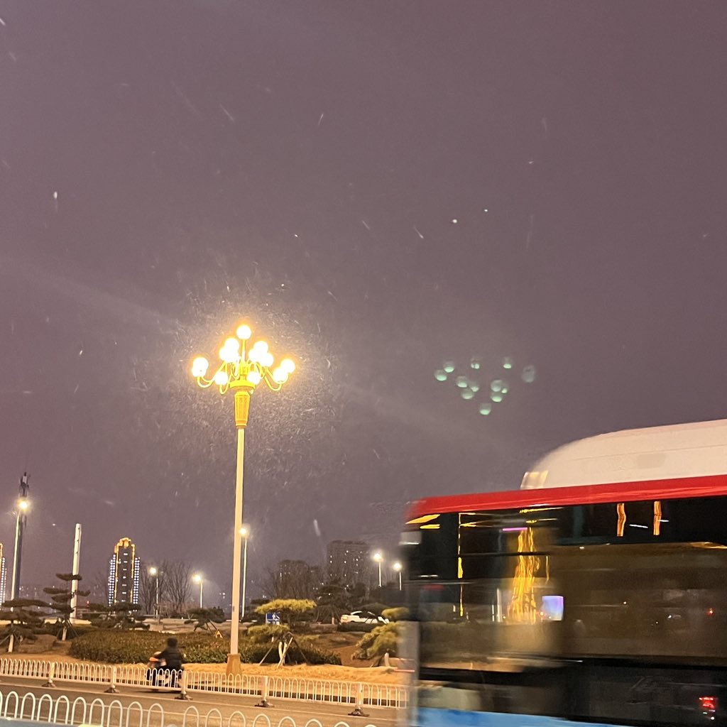 little_xiaoshi's tweet photo. WINTER WITHOUT YOU❄️ https://t.co/pKK6Yl4r9E