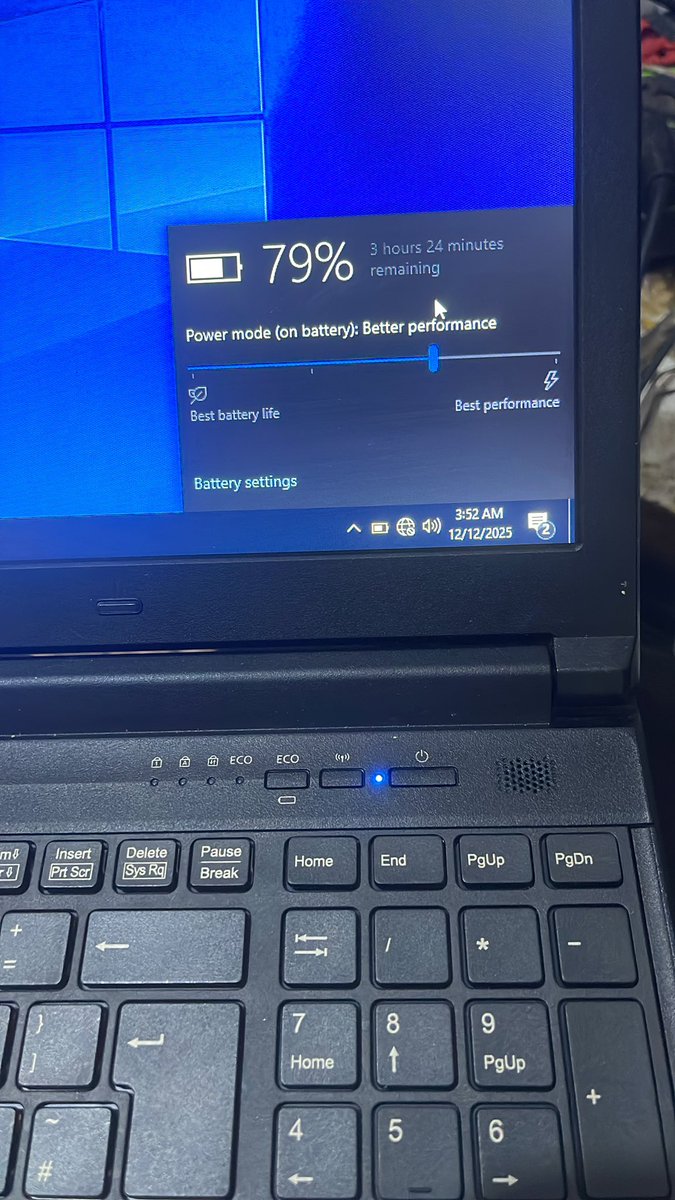 kayodeLAPTOP's tweet photo. Fujitsu core I 7 https://t.co/Du6zbP1QVx
