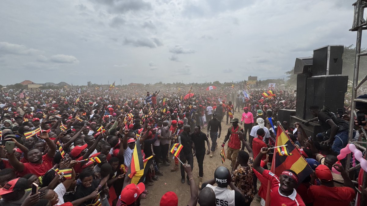 We have touched base at Nyakasanga playground, Kasese district for our first campaign rally!
#ANewUgandaNow
#ProtestVote2026
#PeoplePowerOurPower