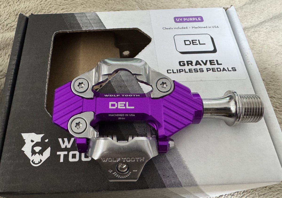 やっとwolf tooth del pedals到着 図面で分かっていたけれどpontoonと