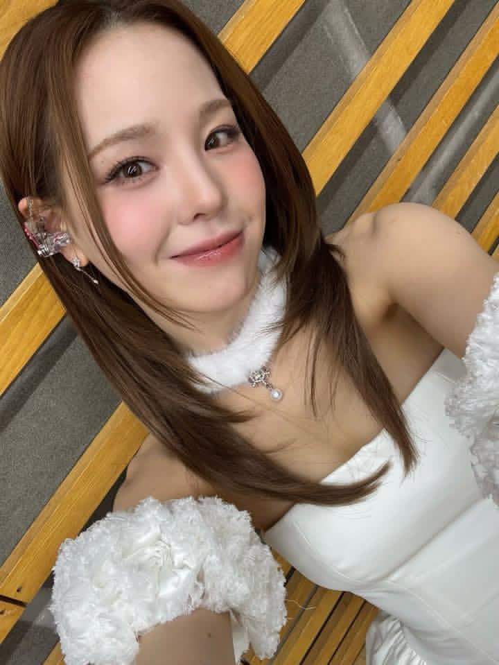 mako•*¨*•.¸♬︎ mako