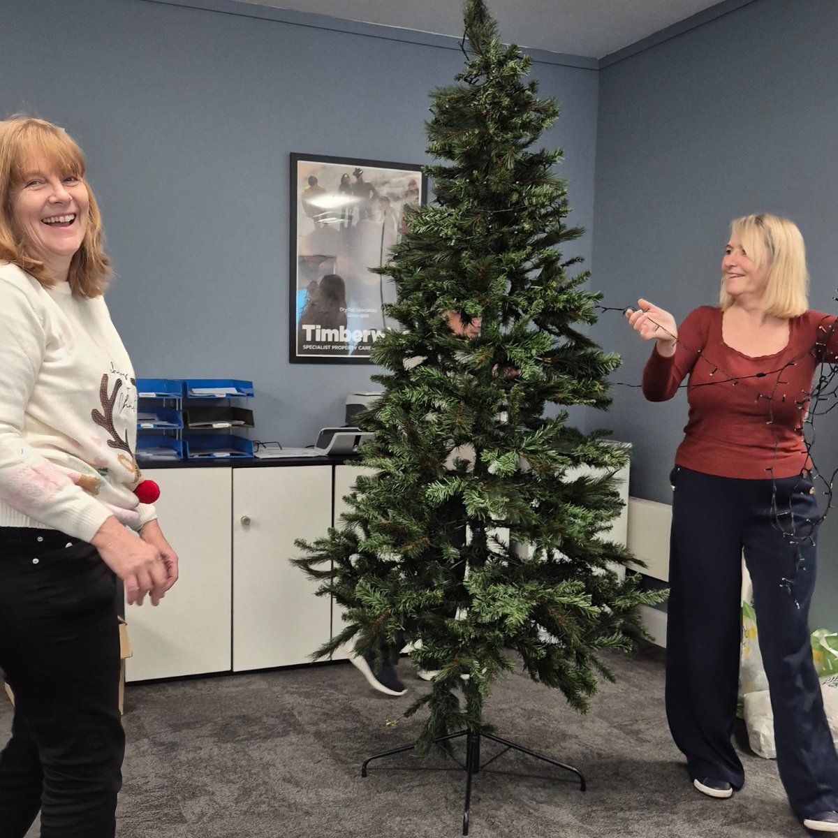 The Christmas spirit is well and truly underway in Head Office with the decorations going up and many happy faces 🎄🎁