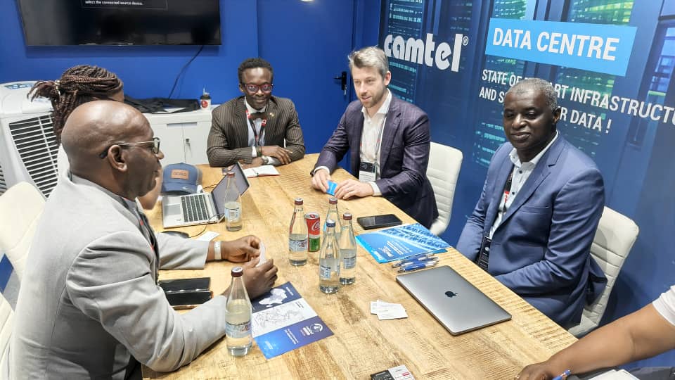 Canada au Cameroun tweet media