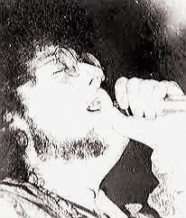 F3hvu6kKTYXcOAF's tweet photo. A unique singer, a gifted graphics artist, an activist and one of the earliest supporters of punk. Mighty impressive.

#RobTyner
#BOTD🎂 

#MC5  - Kick Out The Jams
Live at Detroit,1969.
https://t.co/fbXVuox8Q1… https://t.co/wbO6BAptnz
