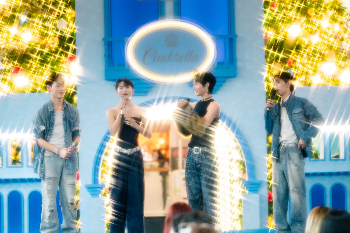 playsconnect tweet media