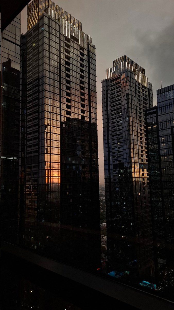 BetweenGrey's tweet image. Baru aja