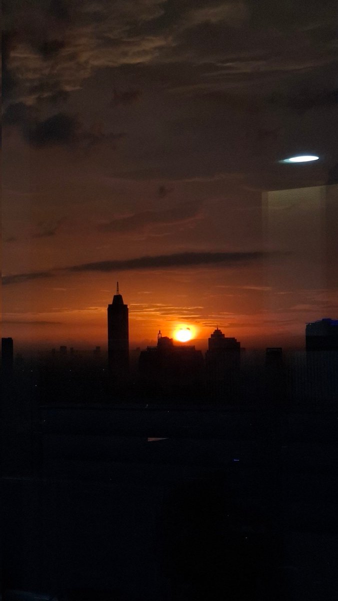 BetweenGrey's tweet image. Baru aja