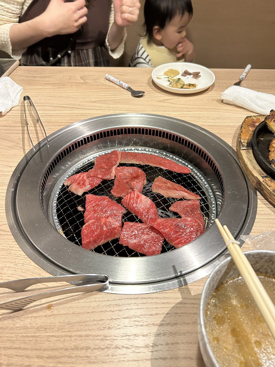 あかばね tweet media