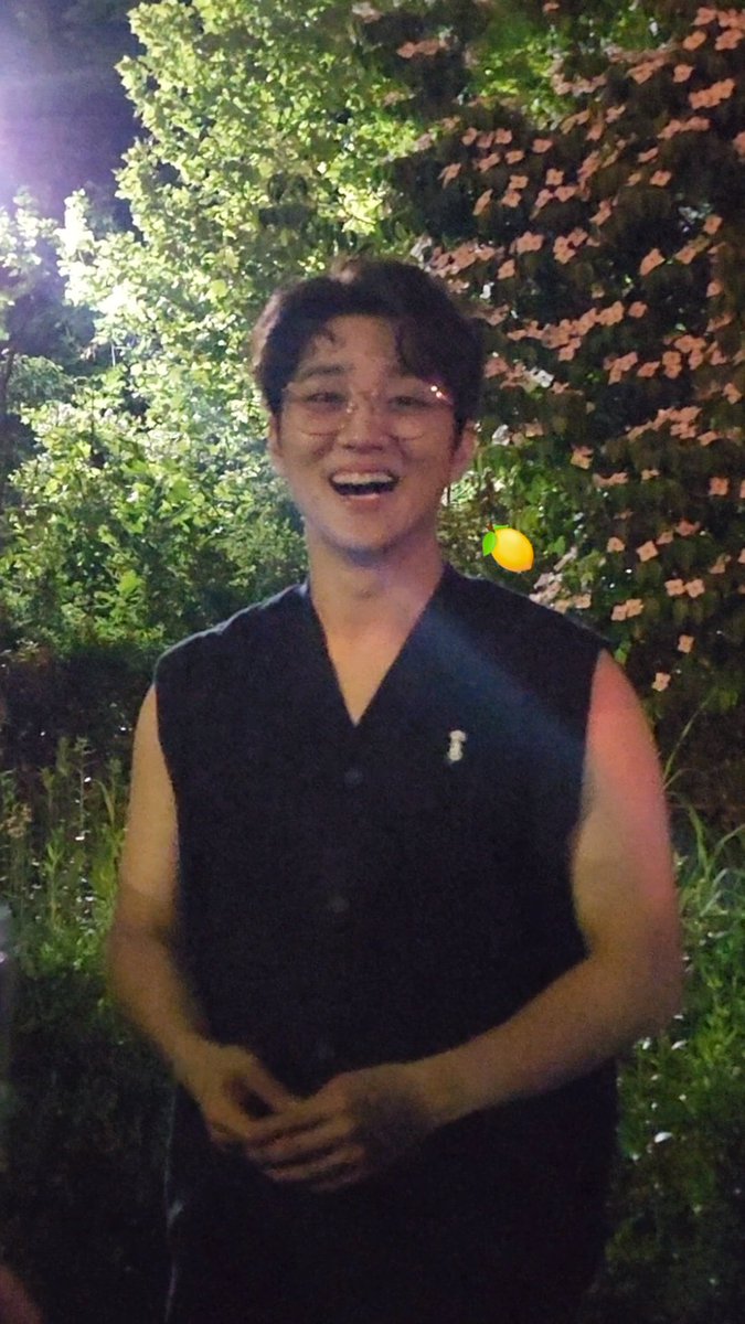 ziaaness | GNCD's 10 🙋🏻♀️ tweet media