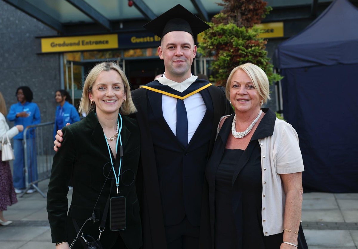 HandFionn's tweet photo. Graduated from @BusinessDCU @DCU - BSc Marketing, Innovation &amp; Technology. On to the next chapter!

Thank you @DaireKeogh for guiding me through the 4 years 🫱🏼‍🫲🏽 https://t.co/Jw86yZuwYf