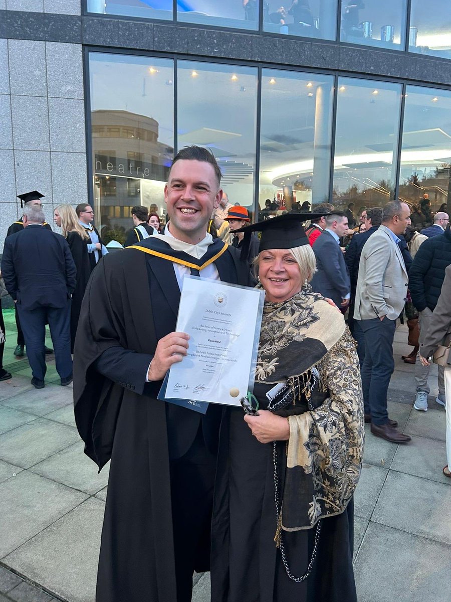 HandFionn's tweet photo. Graduated from @BusinessDCU @DCU - BSc Marketing, Innovation &amp; Technology. On to the next chapter!

Thank you @DaireKeogh for guiding me through the 4 years 🫱🏼‍🫲🏽 https://t.co/Jw86yZuwYf