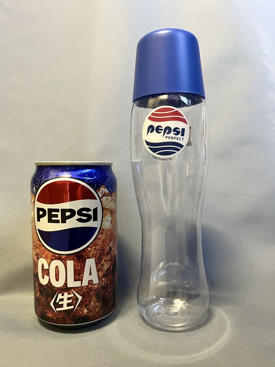 Tora3_Skywalker's tweet photo. 先日コミコンで先行販売されたペプシが予約販売されるみたい。

映画「バック・トゥ・ザ・フューチャー」40周年記念
ペプシパーフェクトコラボボトル

#東京コミコン2025 #東京コミコン #コミコン
#BTTF40周年 #BTTF #BTTFDAY 
#バック・トゥ・ザ・フューチャー
#ペプシ https://t.co/yHaiKvxNW9