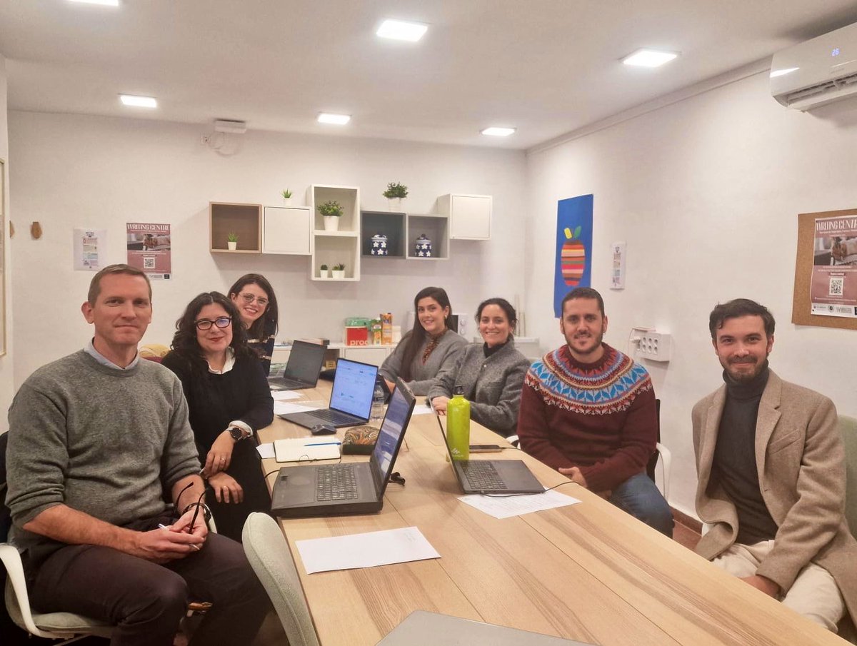 assemblagelit's tweet image. The Málaga team of the #ErasmusPlus EcoStories project met two days ago to map out plans for the coming year. Together with our PI, @rosarioariasUMA, we sat down with educators from @presentacionMLG to discuss the latest updates to the training guide and instructional units.