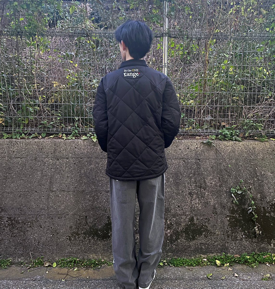 range_official's tweet photo. いよいよ明日から響都超特急!
今回は新作のアウター↓↓
も販売します!
モデル<181cm>着用はXL
それ以外にも大変お得なセール価格のアウター、スエット、ロンT、パンツ、
冬用帽子、ネックウォーマー、カバン、
靴下、ベルト、タオル、アクセサリー
などなど
今回はかなり気合い入れて持ってきてるのでぜひseedleSs, range, SMSWブースにお越し下さい
9時オープンです!!
#kue2025
#ひびきゅー
#響都超特急2025
#ROTTENGRAFFTY