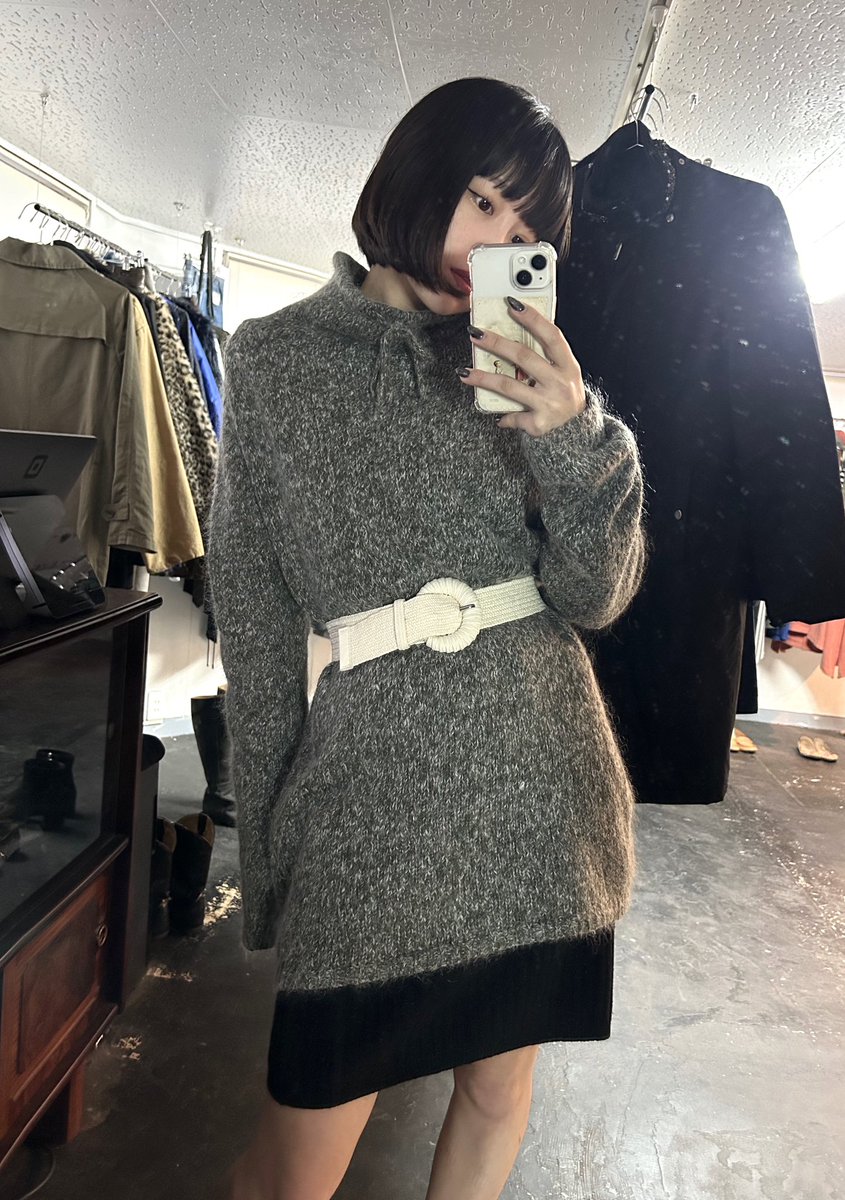 aym___1121's tweet image. もうすぐXmas item たち🧣🎅🏻❤️

#inthebuilding
#used #vintagefashion #vintage #fashion
#useashop #ブランド古着
#大阪古着屋　＃古着屋
＃レディース古着　＃メンズ古着
#肥後橋 ＃梅田古着屋
#TikTok

vt.tiktok.com/ZSPhNuAhp/