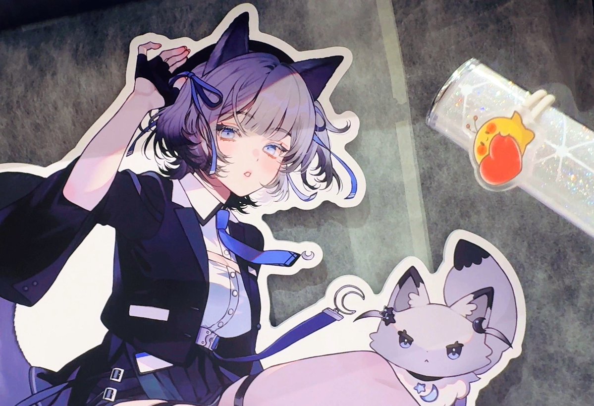 HitProjectV's tweet image. ヒトブイと『HitV出展祭04』で
コラボ予定の『#七狼さくや』さん‼️

なんと、
『#七狼さくやポップアップストア』
開催中とのことで！

さっそく行ってきました〜(´▽｀*)
グッズもお姿パネルも素敵でした✨