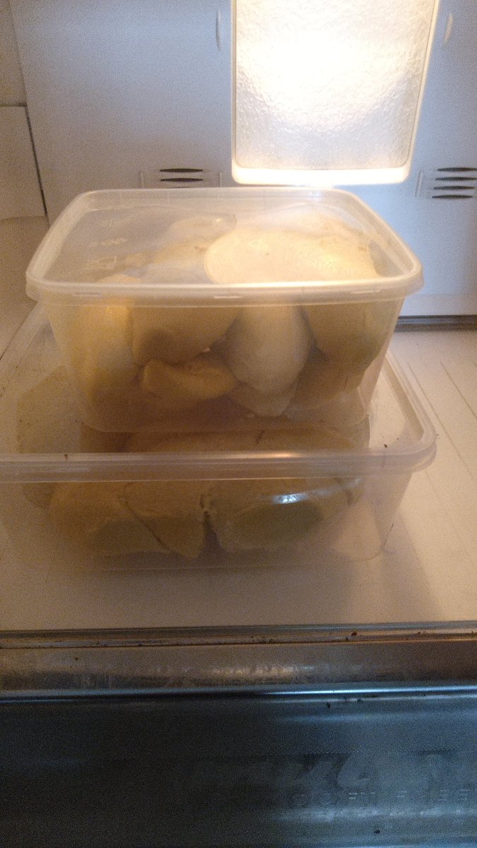 Yes! 啊！吃榴莲咯