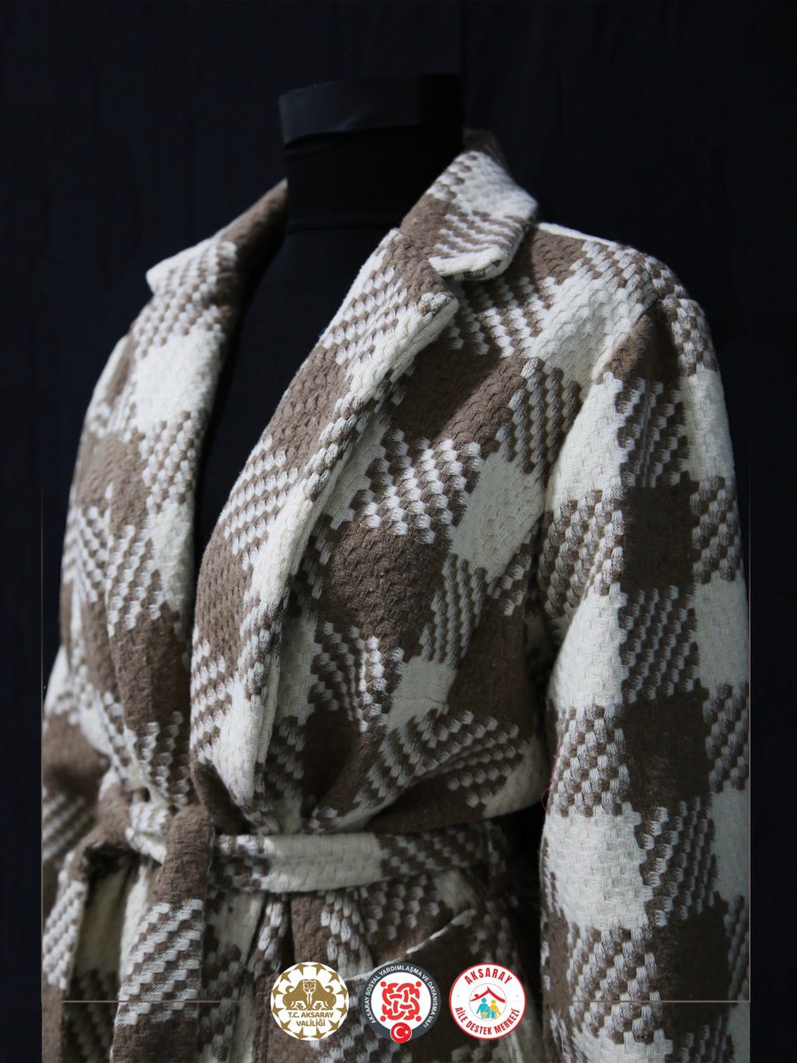 Dikiş kursumuzda kursiyerlerimiz, temel tekniklerden ileri tasarım çalışmalarına uzanan süreçte özgün ürünler ortaya koyuyor. Üreten tüm kursiyerlerimizi tebrik ediyoruz. 

<a href="/tcailesosyal/">T.C. Aile ve Sosyal Hizmetler Bakanlığı</a> <a href="/MahinurOzdemir/">Mahinur Özdemir Göktaş</a> <a href="/aksarayvaliligi/">T.C. Aksaray Valiliği</a>
<a href="/malikumbuzoglu/">Mehmet Ali Kumbuzoğlu</a> <a href="/ashb_sygm/">Sosyal Yardımlar Genel Müdürlüğü</a>