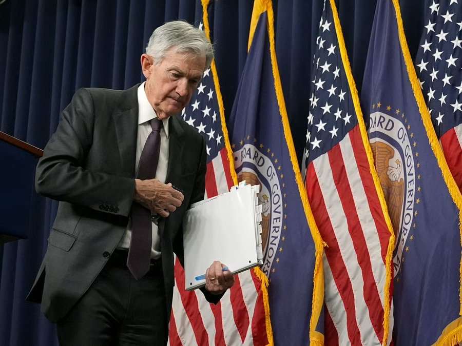 🚨 BREAKING 🚨

🇺🇸 The Federal Reserve is starting $40 BILLION in Treasury bill purchases TODAY.

Liquidity is back.
Markets just got fuel.
 
Bullish.
