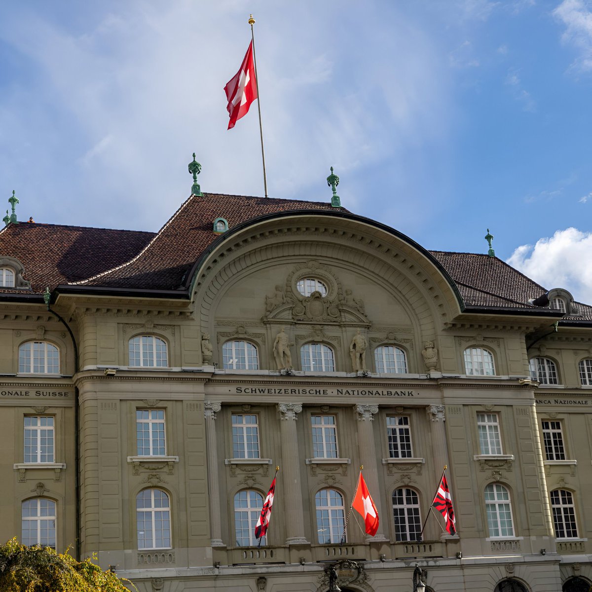 BTCtreasuries's tweet photo. JUST IN: $1 trillion Swiss Central Bank increased its position in #Bitcoin treasury company Strategy $MSTR to $138 million. https://t.co/SNaVjHqeXF
