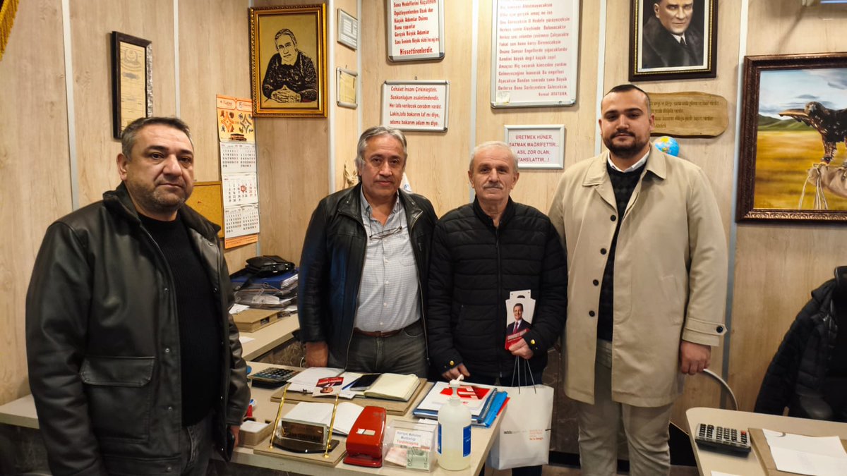 📍 HÜRRİYET
Siftah Çalışması | Esnaf Ziyareti

Mahallemiz esnaflarını ziyaret ederek hayırlı işler dileyip, siftahımızı bıraktık. 

#Siftah #Esnaf #Hürriyet #SaadetPartisi