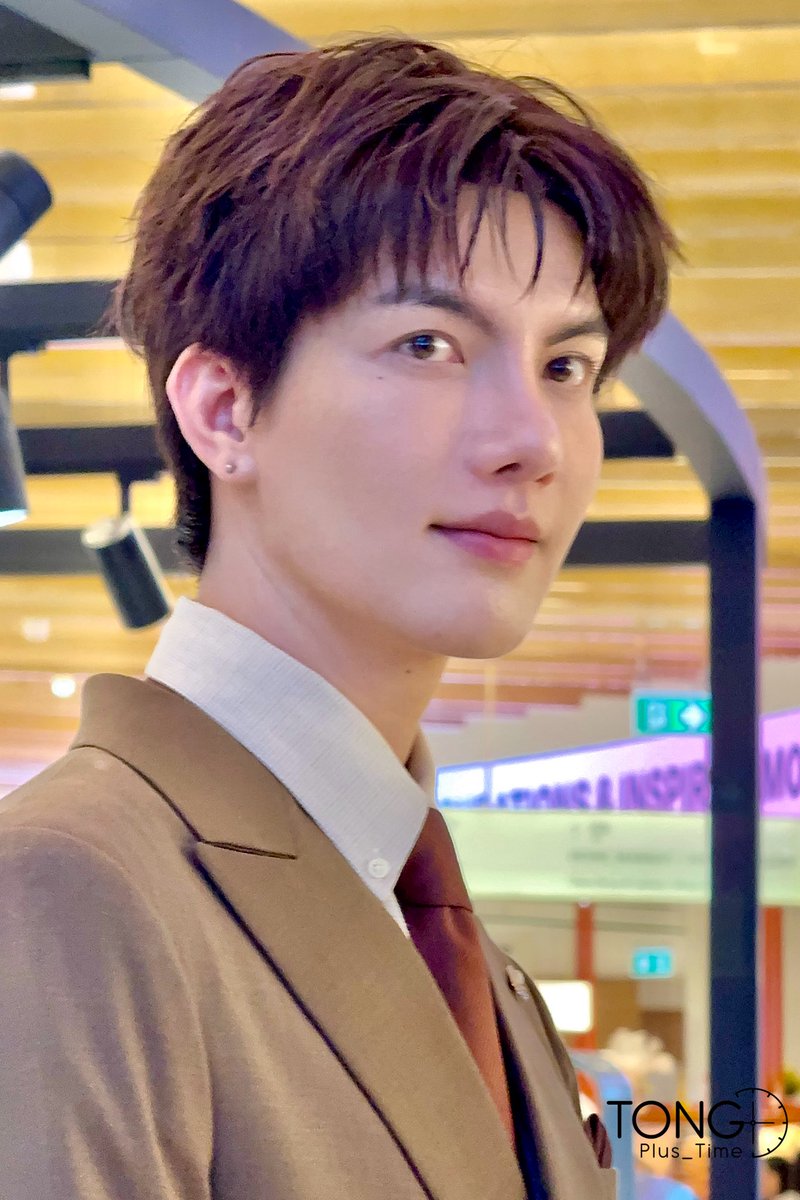 TongPlus_Time's tweet photo. ตกหลุมรักแบบไม่รู้ตัวอีกแล้ว

#Tongthk
#TongAquarium
#ปลาน้อยของต๋อง
#CentralChidlom https://t.co/GFOH6eaRJu