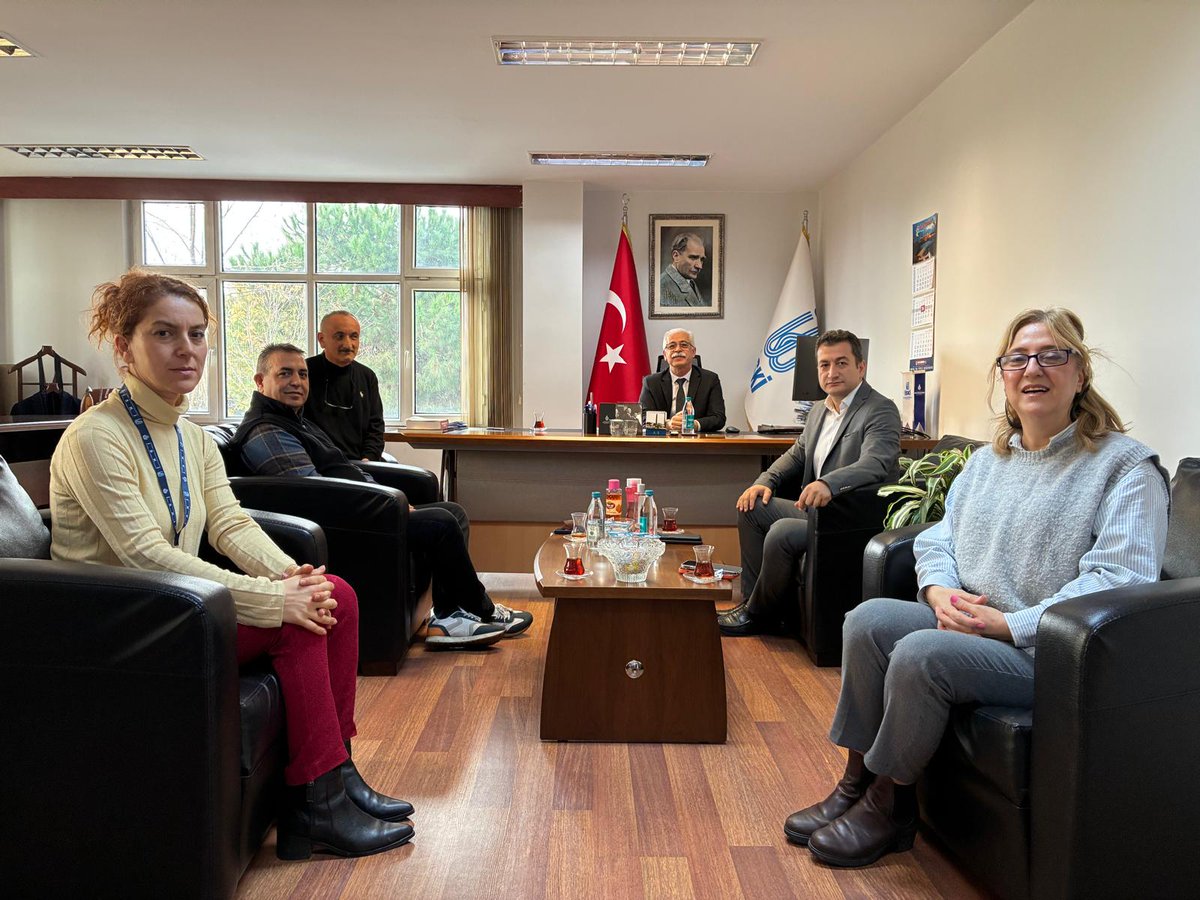 📌 İSKİ Genel Müdür Vekili Sayın Vahit Doğan, Şişli–Beyoğlu Şube Müdürlüğü'nü ziyaret ederek ekiplerimizle ve abonelerimizle bir araya geldi.

Bölgedeki altyapı çalışmaları ve hizmet kalitesi hakkında kapsamlı değerlendirmelerde bulunan Sayın Doğan, vatandaş odaklı çalışmaların